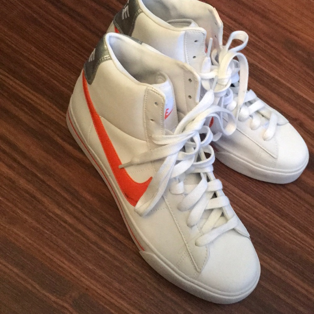 Woman Nike High tops